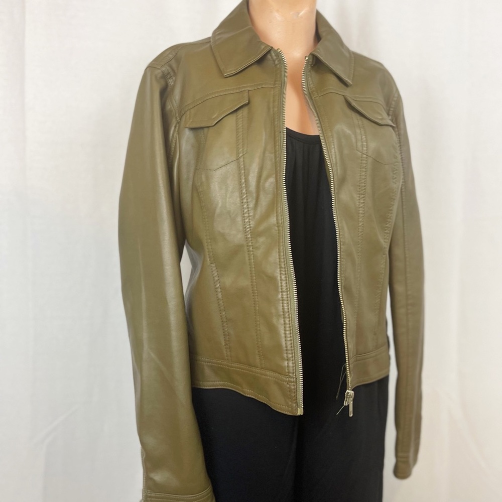 Baccini-Soft Vegan Leather-Olive-Womens-Medium